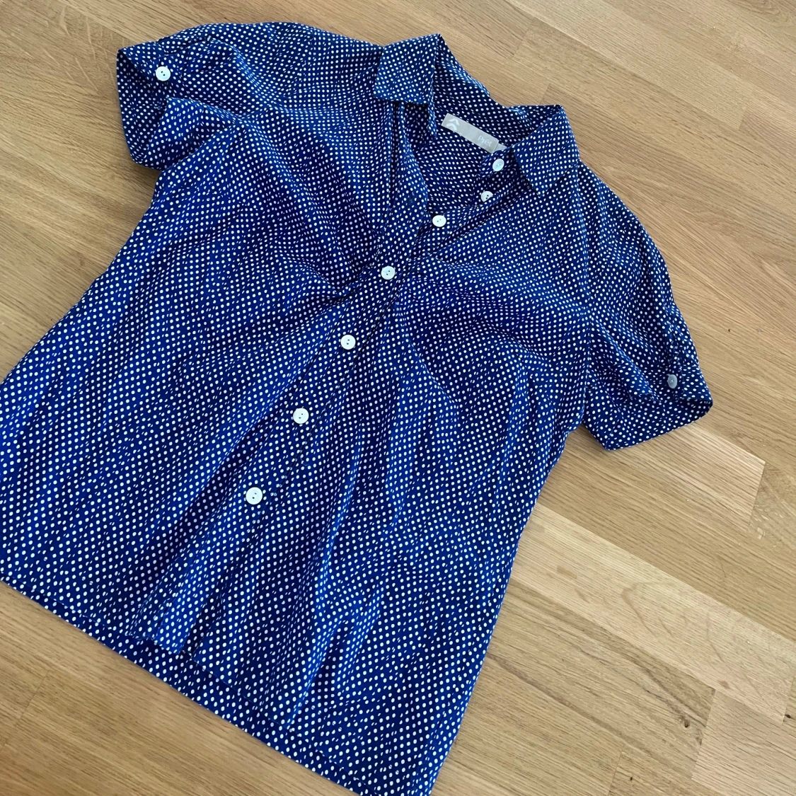 Prickig skjorta  - 3