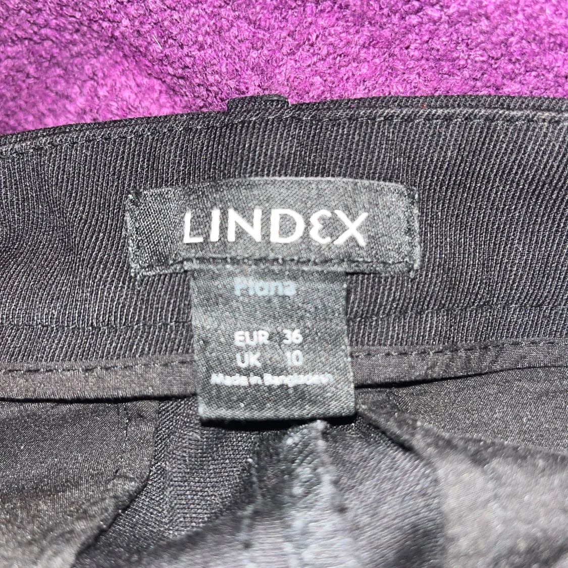 Svarta kostymbyxor  - 2