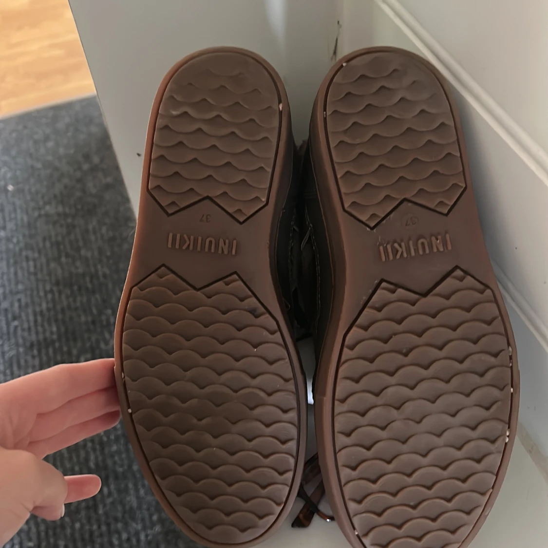 Oliv gröna,  Inuikii boots i mocka - 2