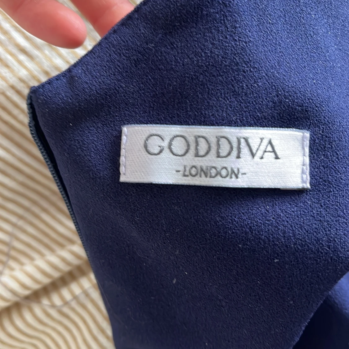 Marinblå balklänning från bubbleroom - 2