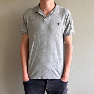 Ralph Lauren Pike - Ralph lauren piké | Skick: 9/10 | Size - S | Fraktar via postnord eller instabox på köparens bekostnad | Hör av dig vid minsta fråga eller fundering // NPS