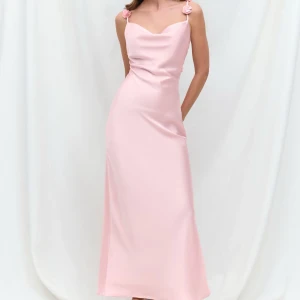 Klänning - Endast använd en gång