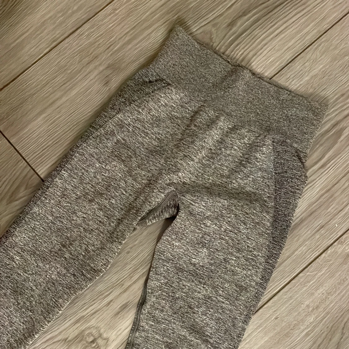 Grå träningstights från Gymshark - 1