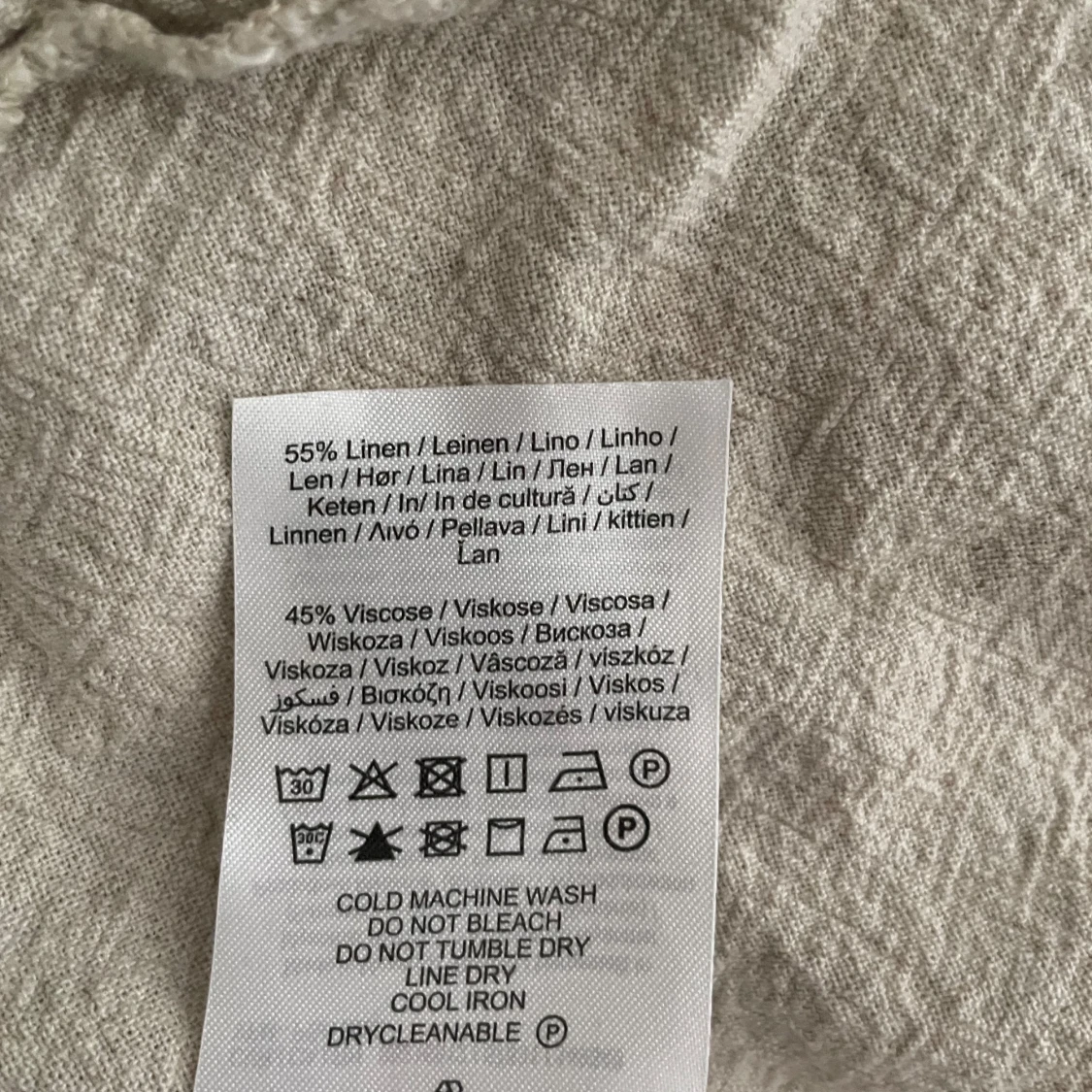 Beige kortärmad klänning med knappar från Jacqueline de Yong - 2