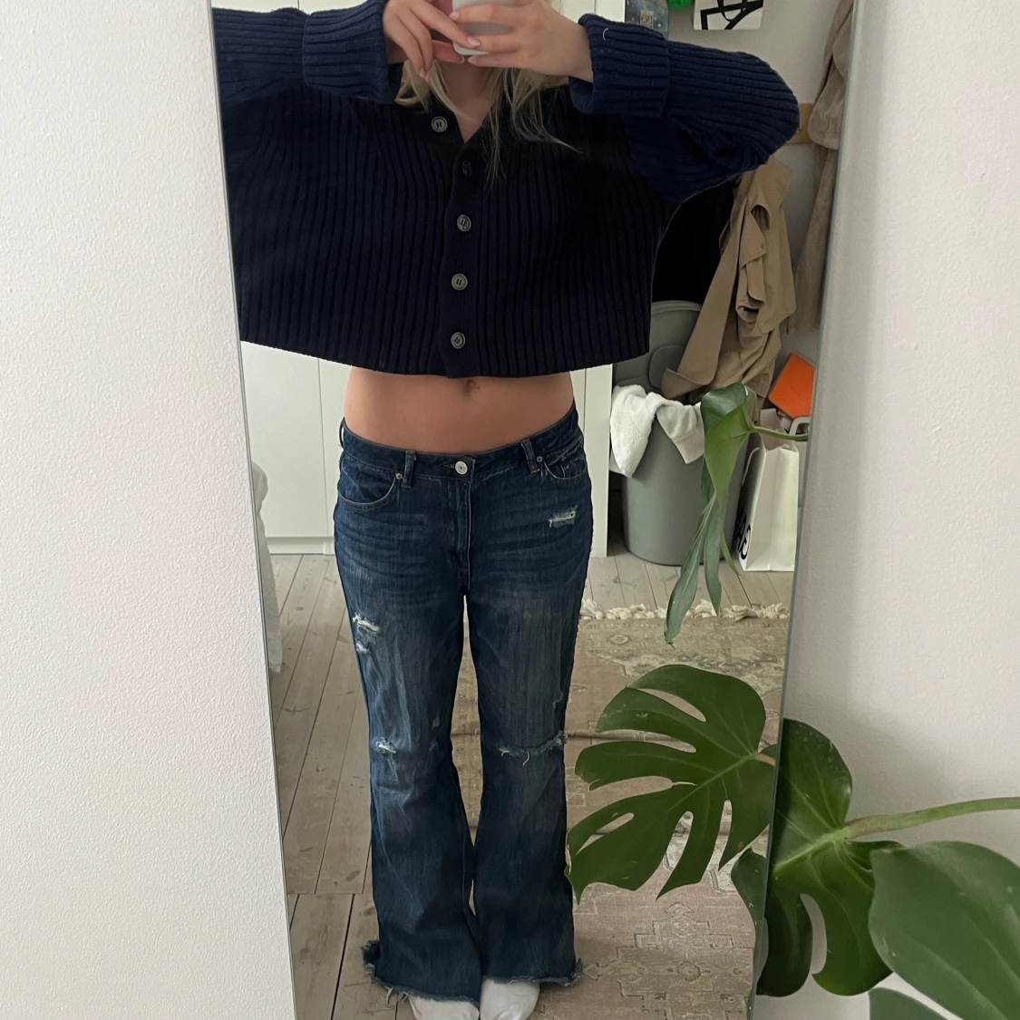 Mörkblå bootcut jeans