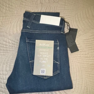 Blå jeans från Replay - Helt ny replay och helt oanvänd, priset kan diskuteras 