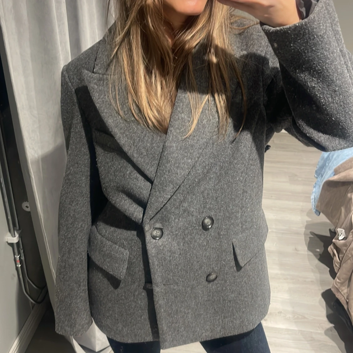 Grå kavaj från Gina Tricot - 1