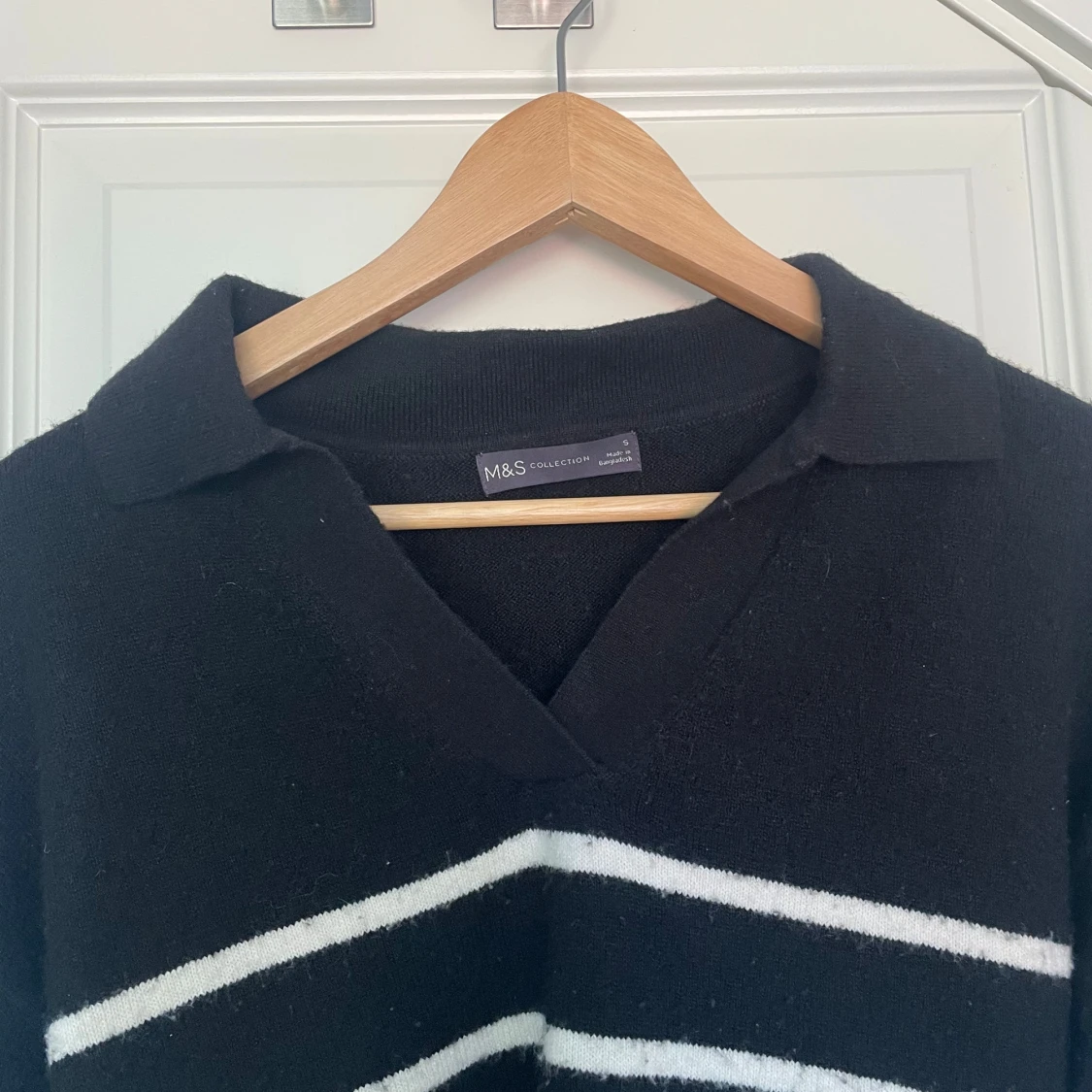 Svart och vit randig tröja från M&S Collection - 1