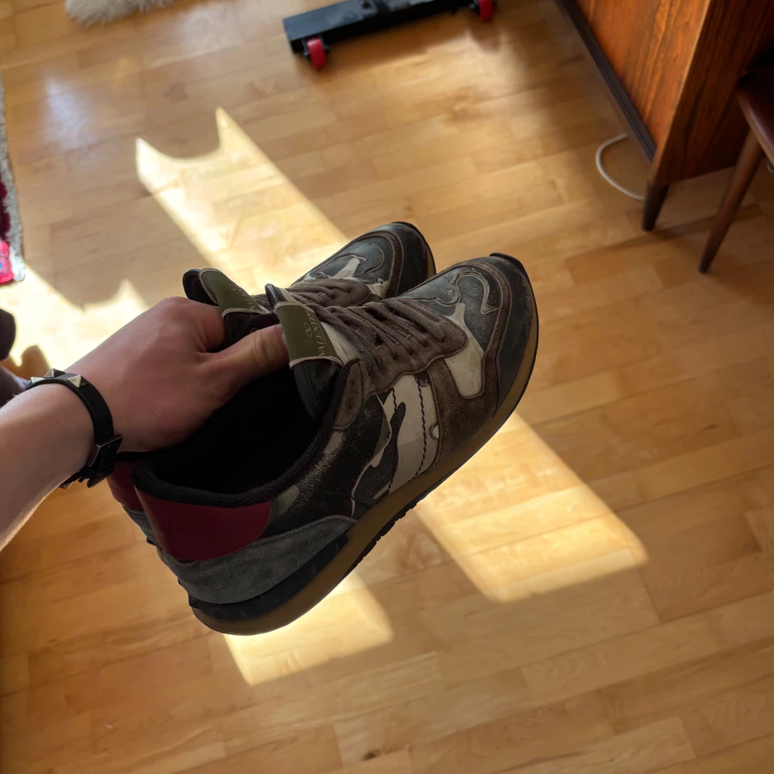 Valentino Rockrunners | Steal !!!