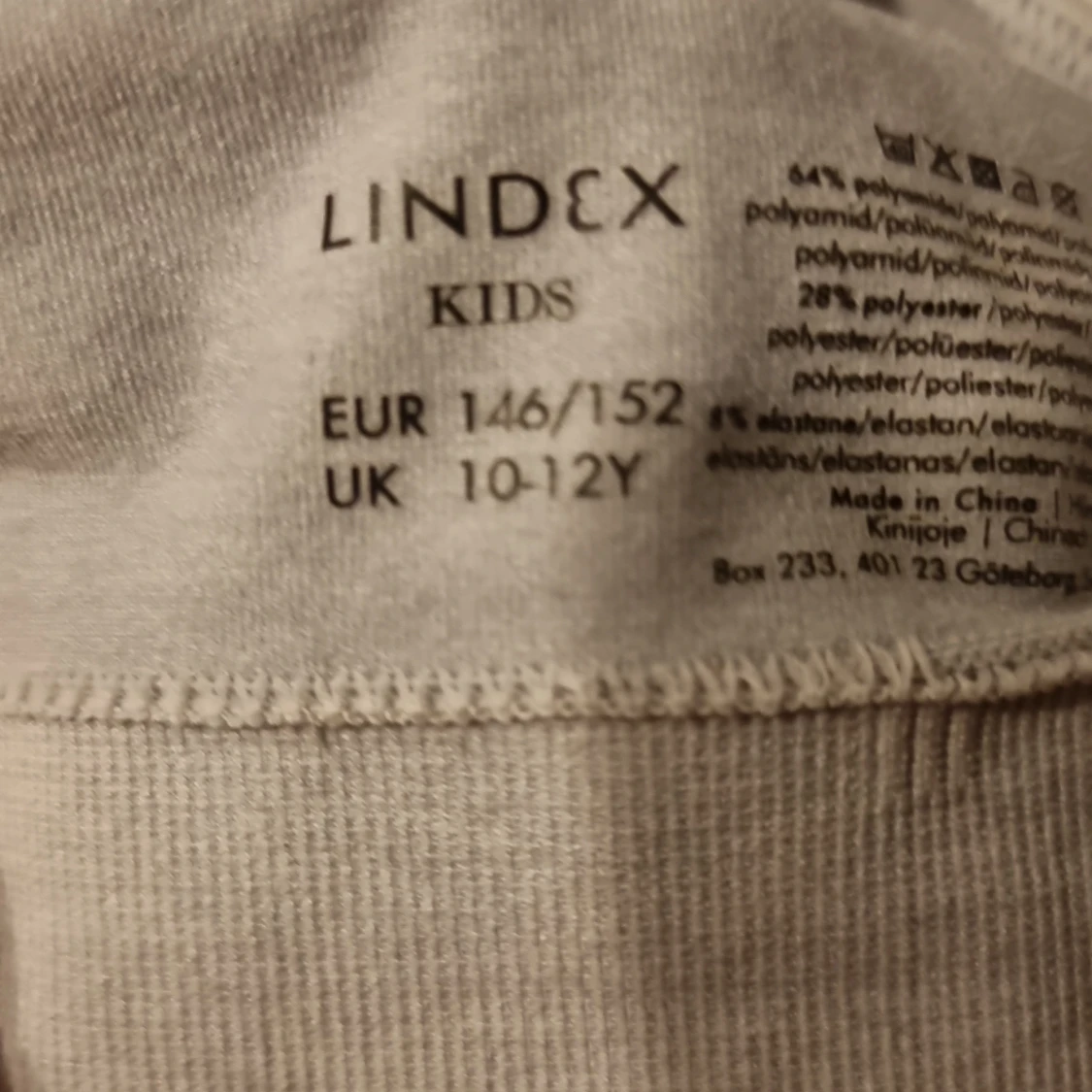 Grå sporttopp från Lindex - 2