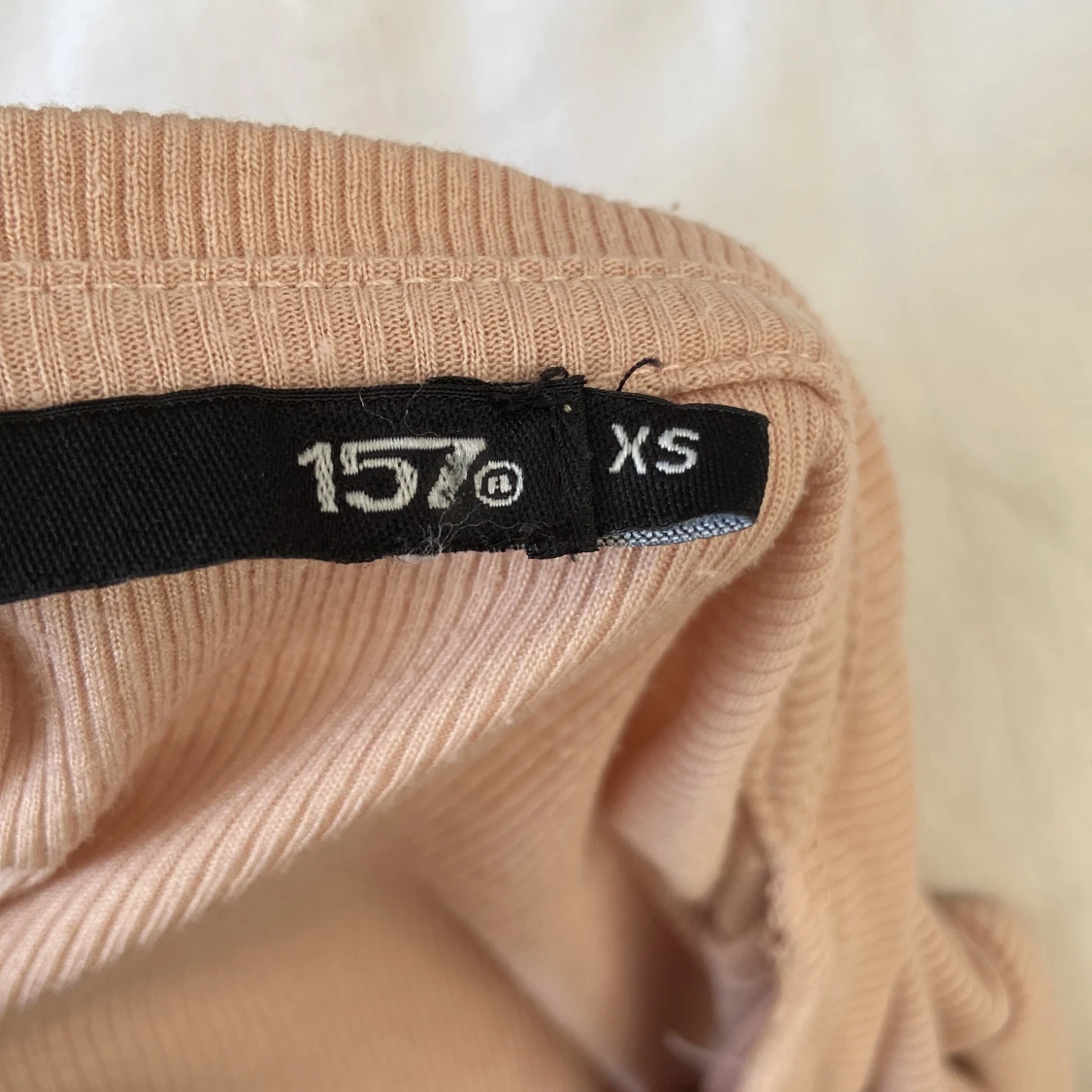 Ribbad rosa t-shirt från 157 - 1