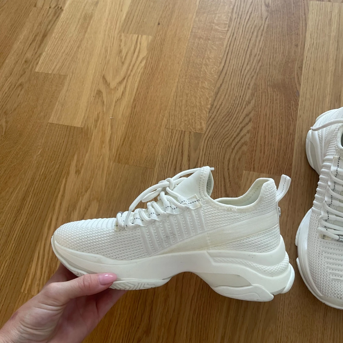 Vita chunky sneakers från Steve Madden - 1