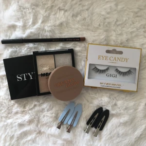 Smink-kit - Säljer ett oanvänd kit med smink. MEN råka tappa dom precis innan jag skulle ta kort men dom är inte använda 💕 ögonfransarna vet jag inte vart dom är ifrån men köpte två o använt en av dom så om du vill se hur dom sitter på så kan jag skicka bild 💕 Lip Liner från Anastasia färgen cool brown 💕 En bronzer som är lite glittrig som heter Deeamy Glow shimmer Bronzer från Makeup Mekka 💕 Highlighter från technic 💕 En ögonskugga palett från Styl london💕(om du vill ha 1 eller 2 grejer av dem så går de)