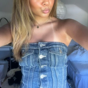 Jeans topp zara - Jeans topp från zara i strl xs 