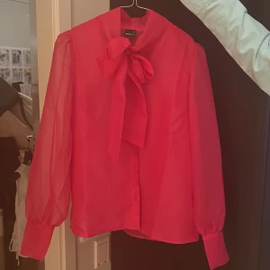 Rosa blus från Gina Tricot - Superfin rosa  sommarblus 💕💕💕