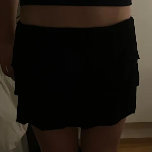 Volang kjol - Säljer denna basic volangkjol ifrån bikbok❣️ 