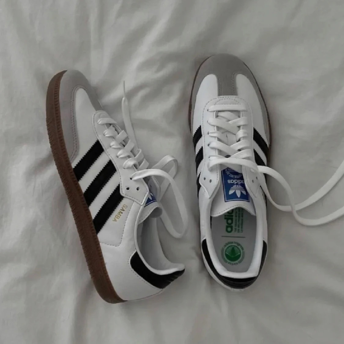 Adidas Samba i vitt och svart - 1