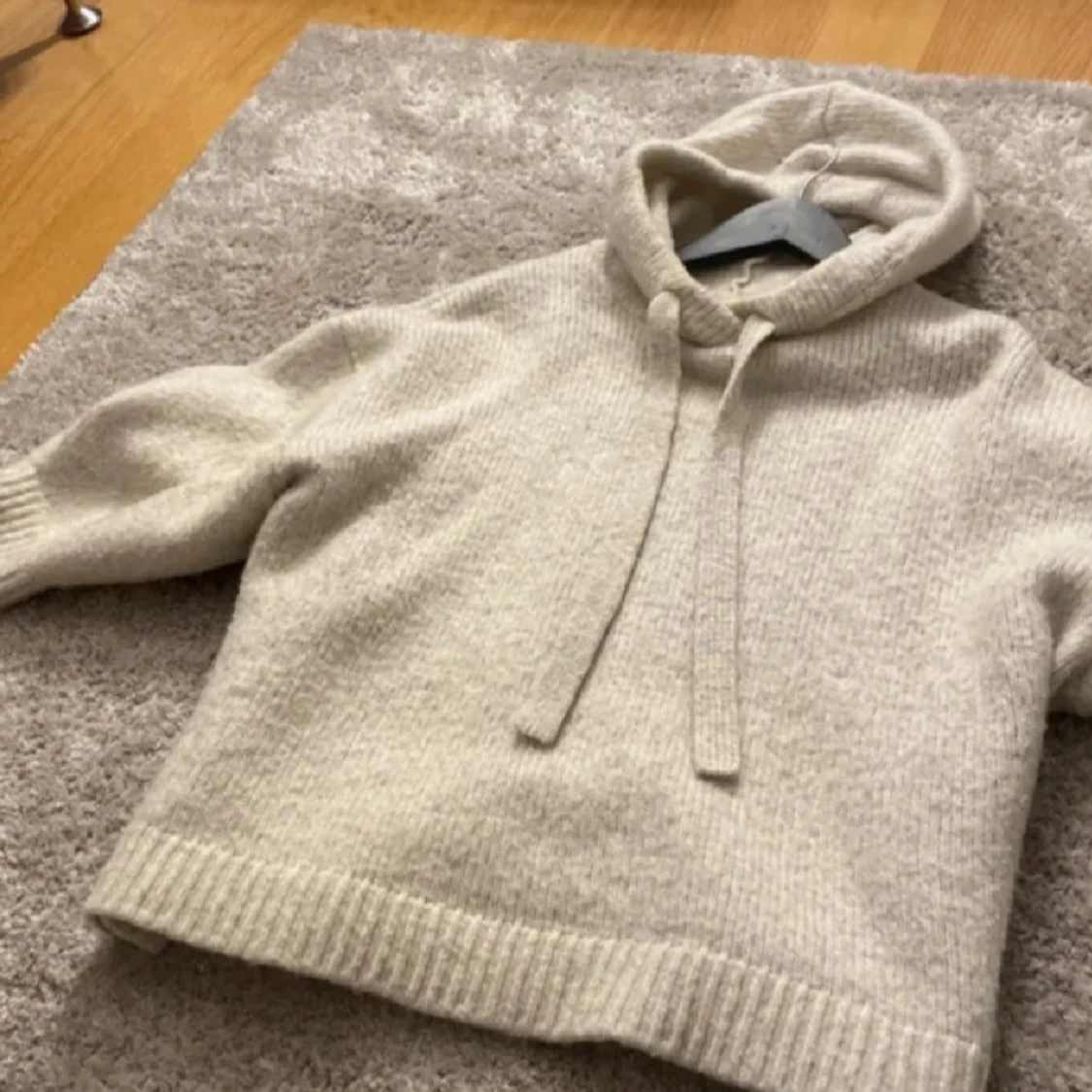 HM stickad hoodie - 1