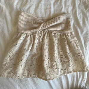 Beige topp från Shein - Söt beige topp från Shein