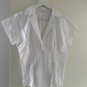 Figurnära topp - Helt ny 