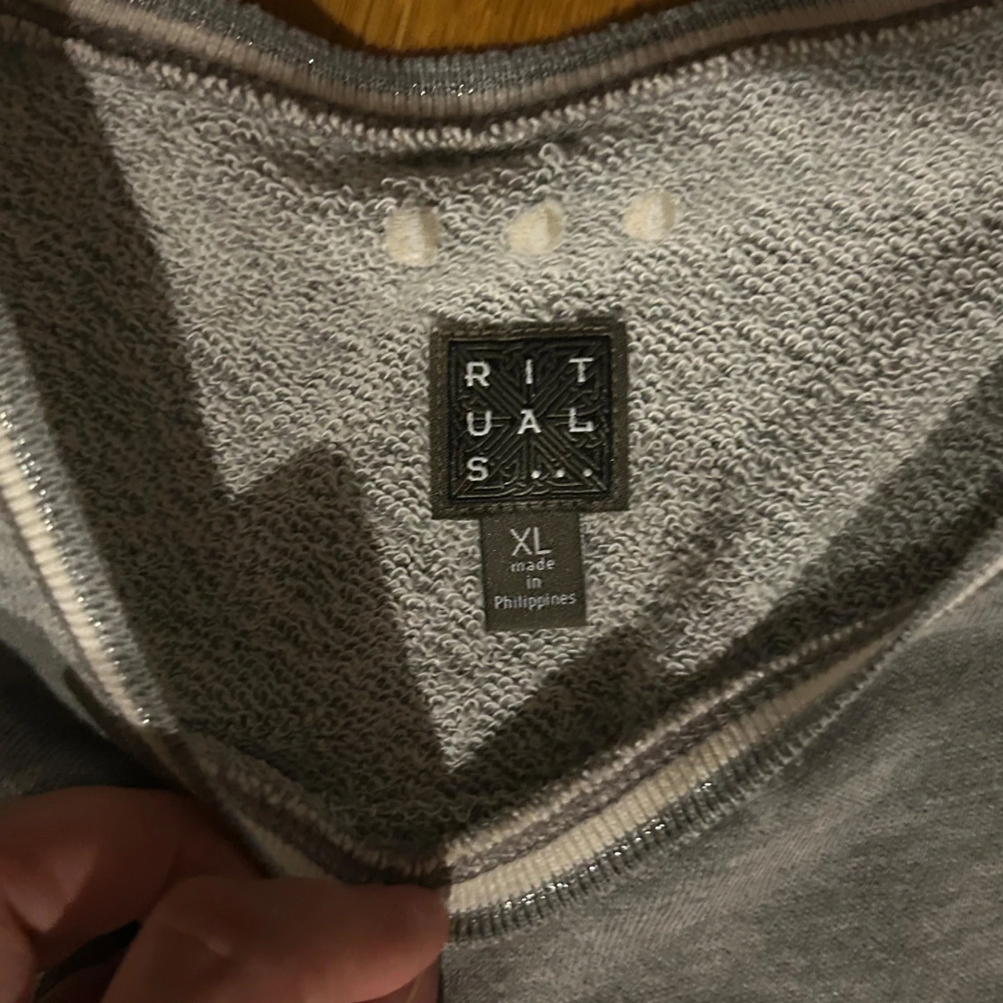 Grå lång klänning  - 3