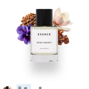 ESSNCE Dewy Desert Eau de Parfum - Fräsch parfym i stilren glasflaska med svart lock. Dewy Desert har en modern, minimalistisk design och doftnoter av blommor, kryddor och amber. Perfekt för dig som gillar unika och fräscha dofter med en hint av natur och elegans.
