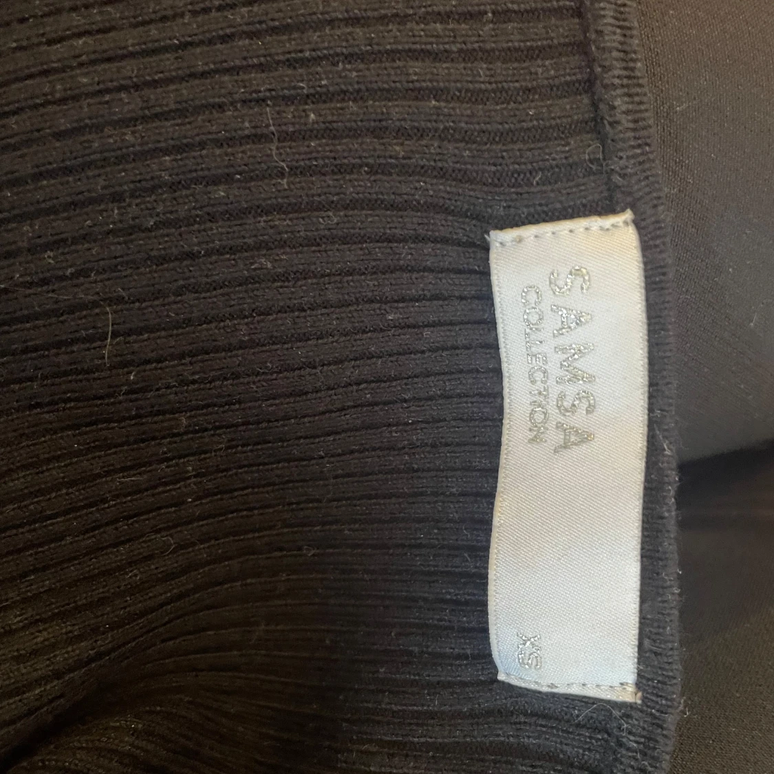 Svart ribbad topp!! - 3