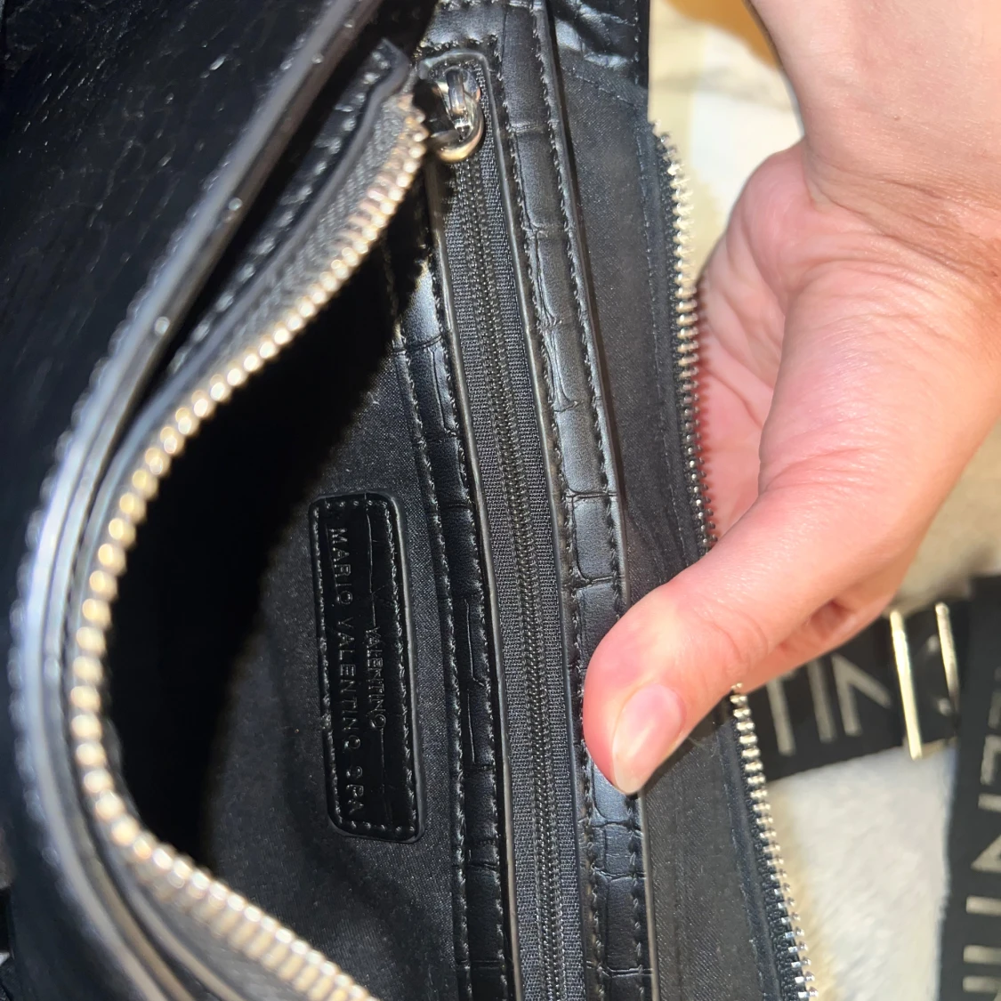 Valentino väska  - 3