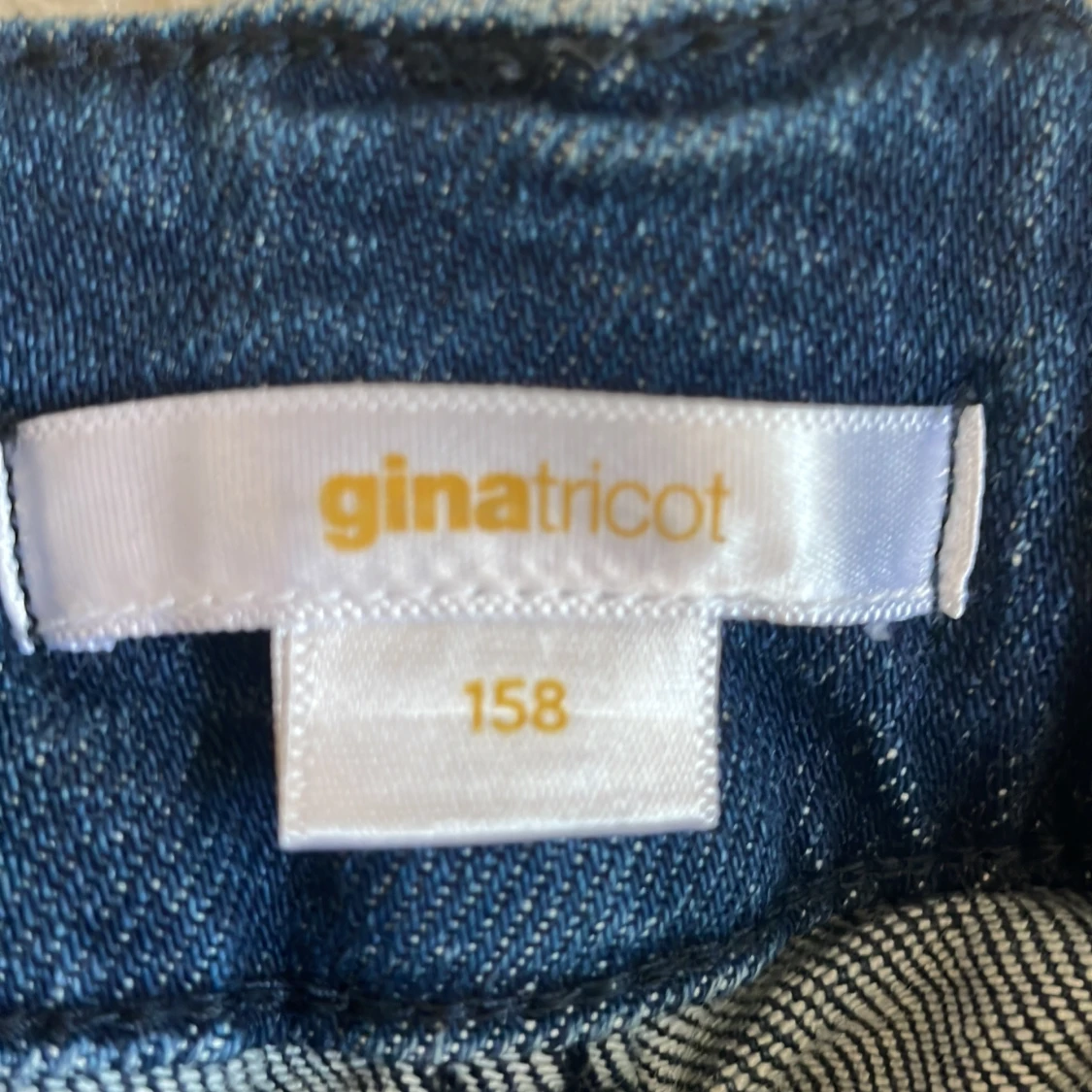 Blå bootcut jeans från Gina Tricot - 3