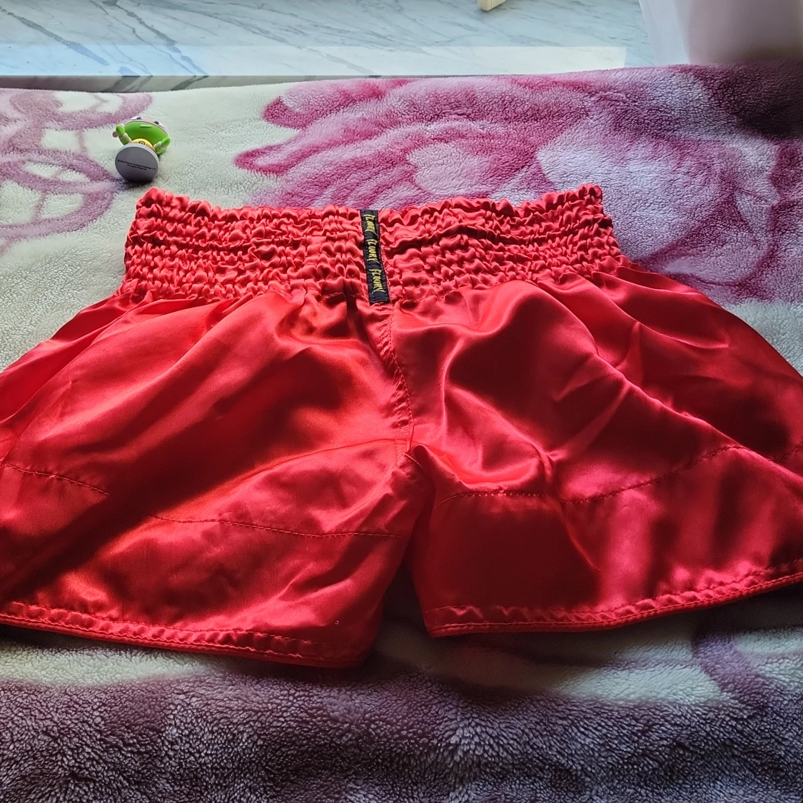 Röda Muay Thai shorts från Fluory - 1