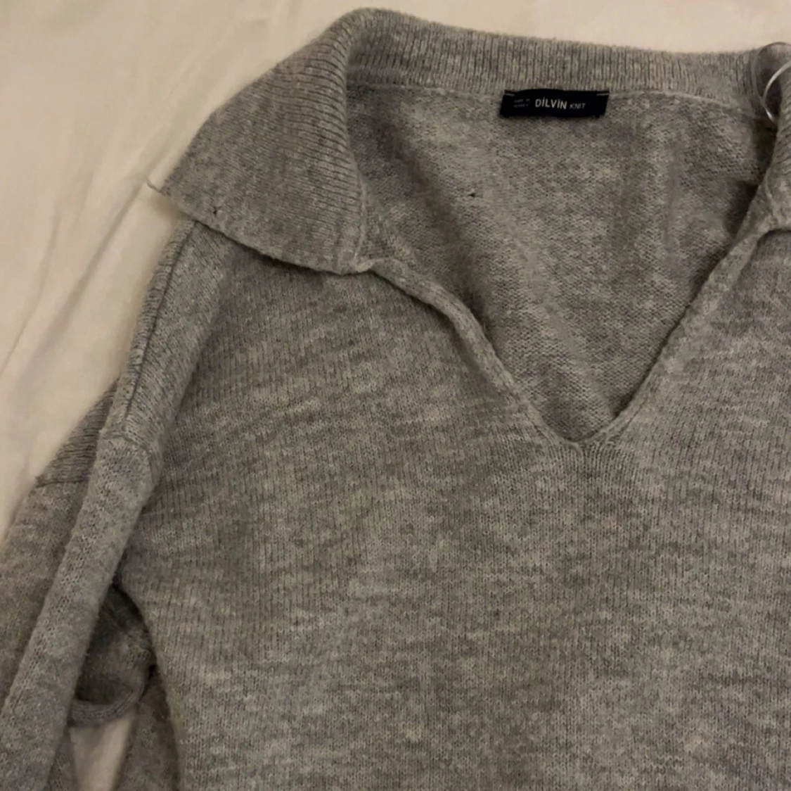 Grå mysig tjocktröja från Dilvin - 2