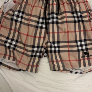 Burberry Badbyxor - Burberry Badbyxor helt ny