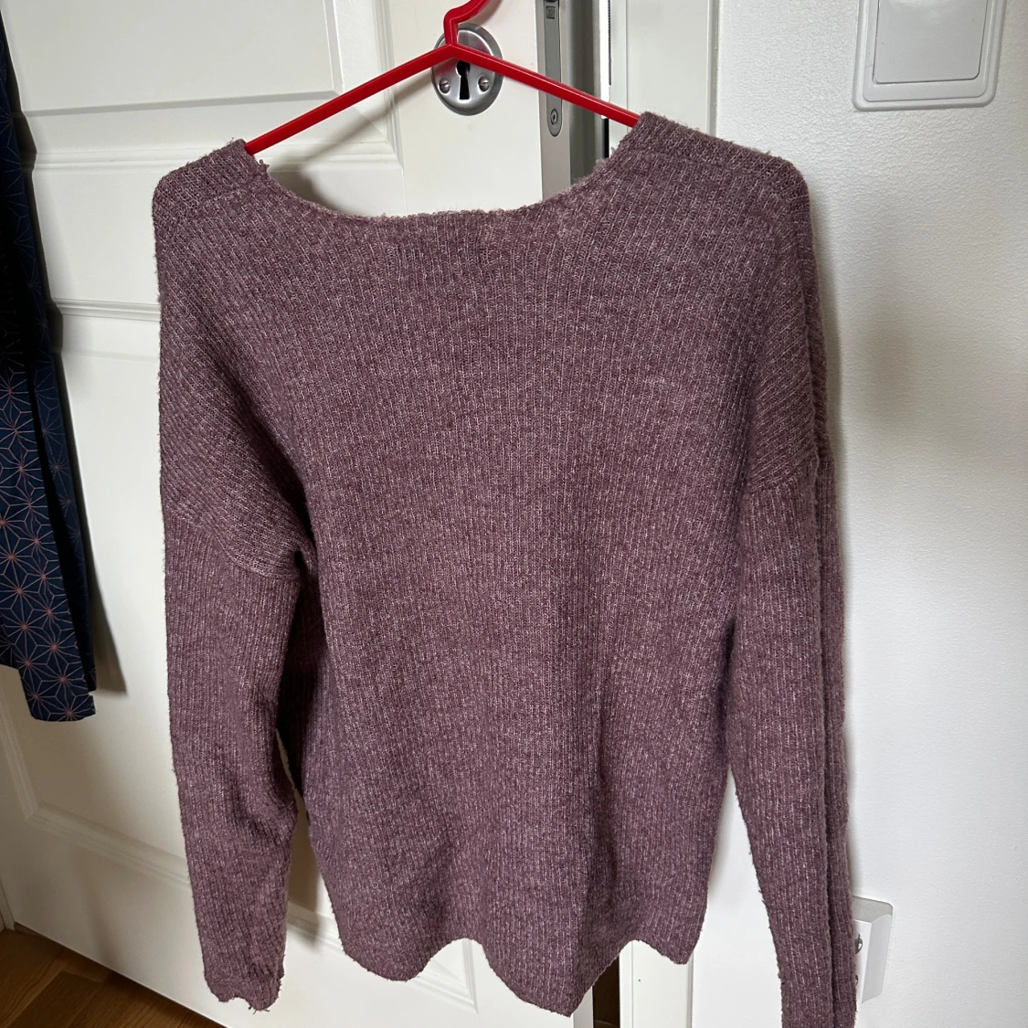 Lila stickad tröja från ONLY - 1