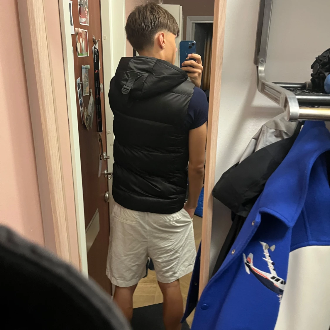 Svart pufferväst från Glorious Gangsta - 3