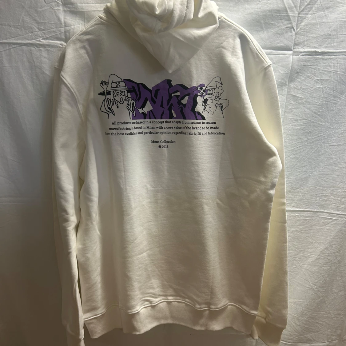 Vit hoodie från Off-White med tryck - 1