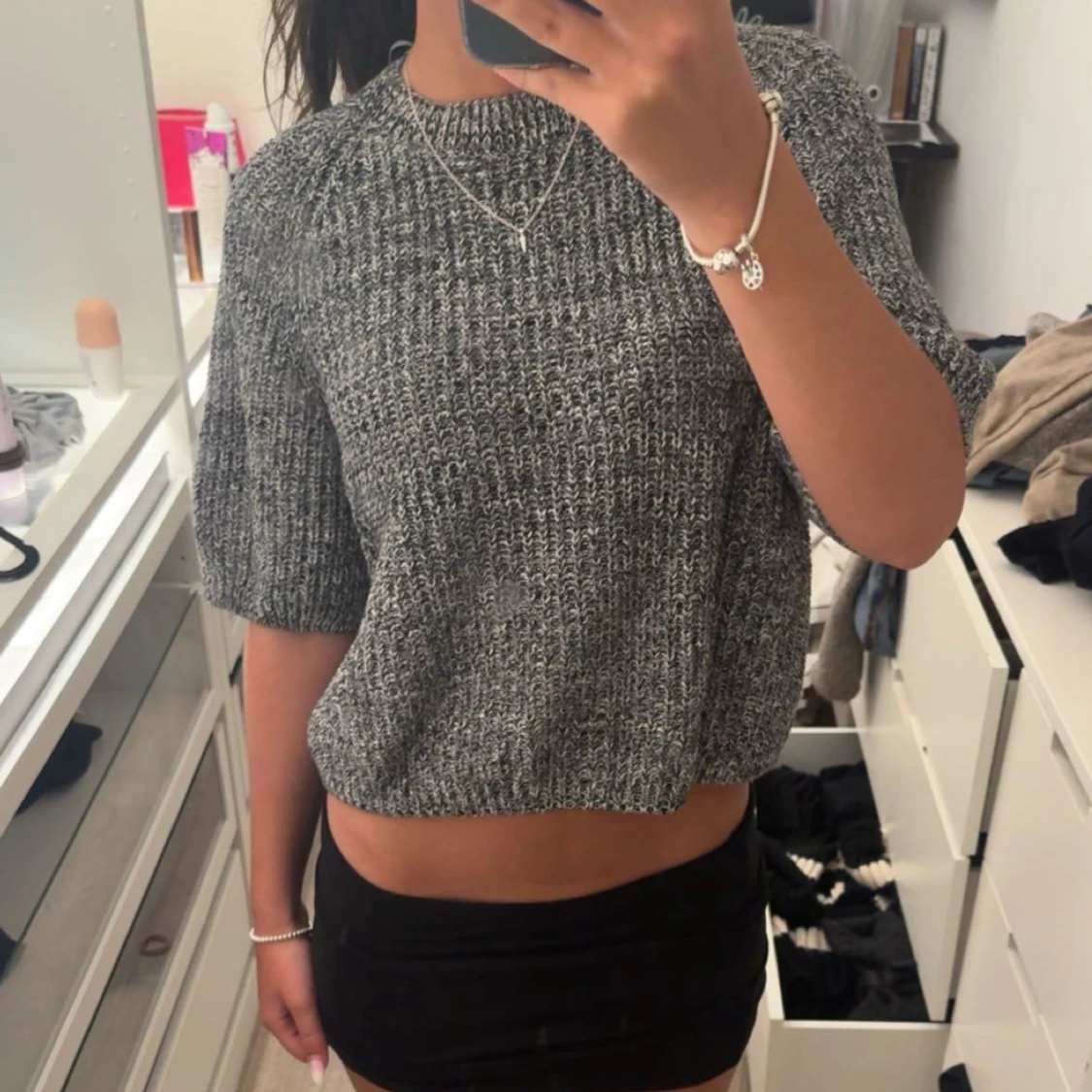 Grå stickad arket - 1