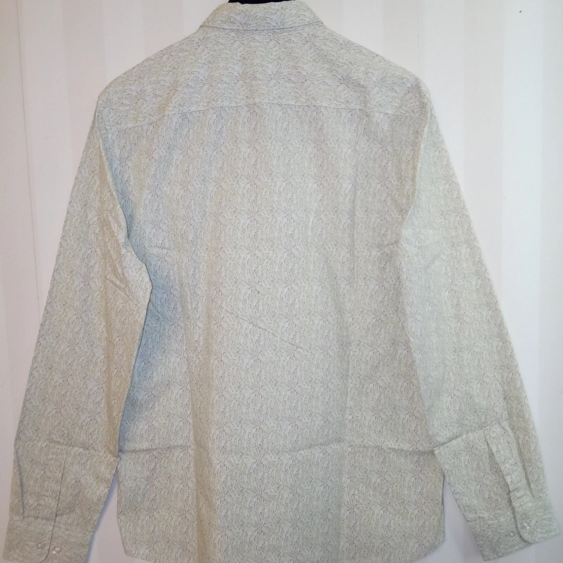 Vit blommig skjorta från Bondelid - 4