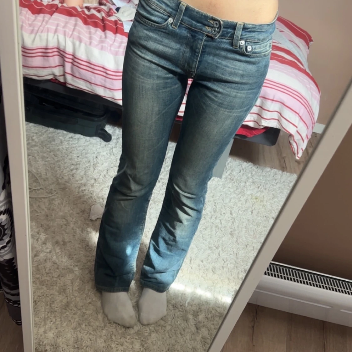 Low waisted bootcut Y2K jeans