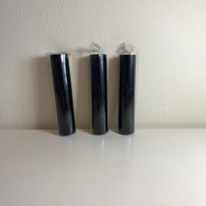 Travel sample 10ml - Travel samples 10ml, jätte enkla att bära runt när du ska resa, där du kan fylla den travel sample med parfym. 1st: 69kr 2st: 129kr 3st: 199kr