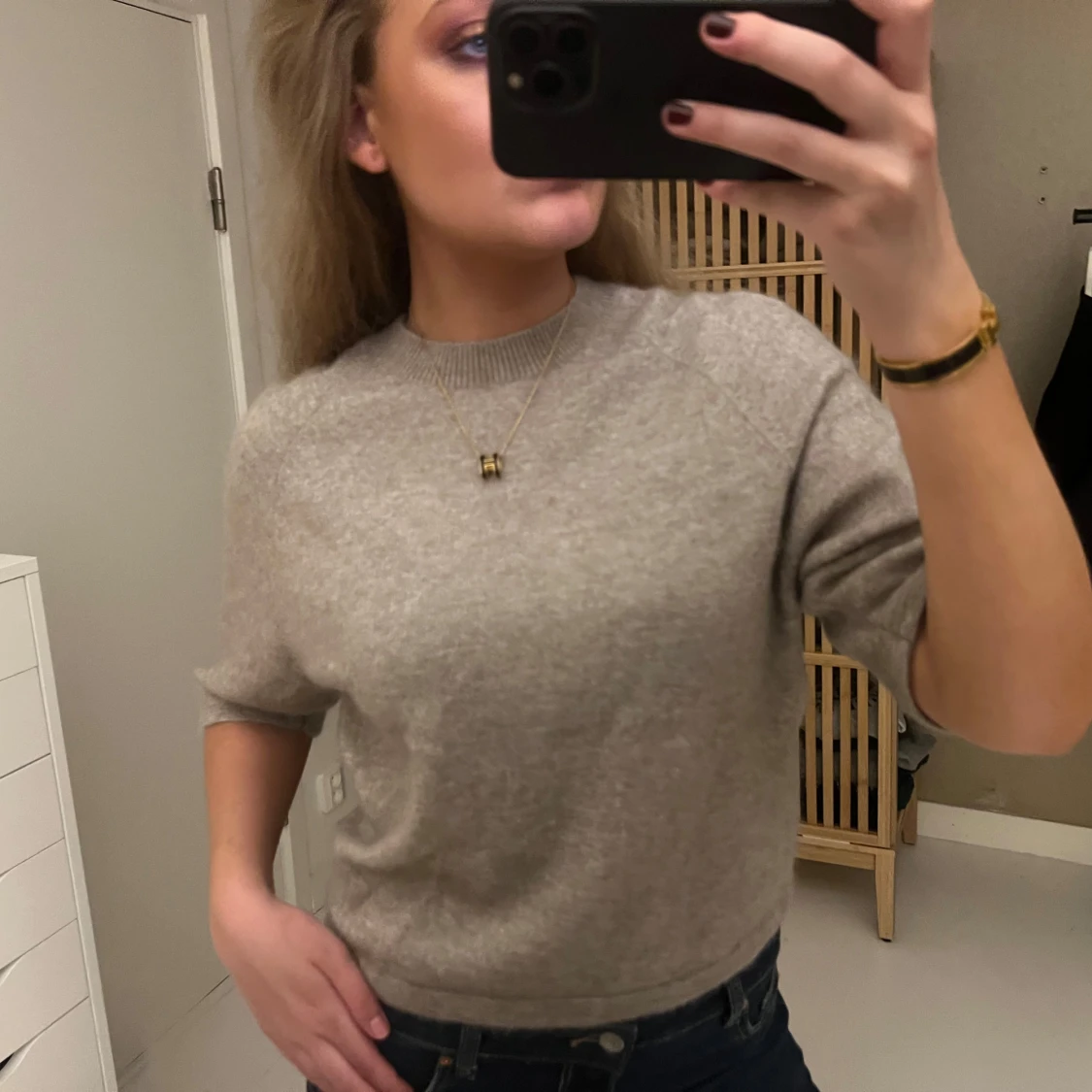 Beige stickad tröja med kort ärm - 1