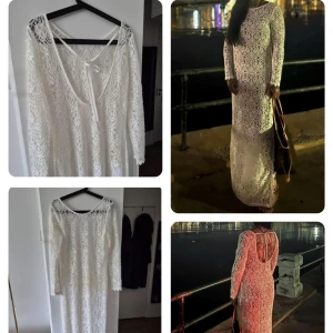 Vit lång spetsklänning med öppen rygg - Superfin långklänning i vit spets med snyggt mönster och öppen rygg med knytband. Klänningen har långa ärmar och är figurnära med romantiska detaljer. Perfekt för dig som vill sticka ut med en elegant och bohemisk look.