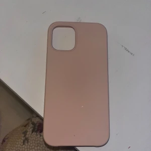 iPhone 12 mini  - Är inte helt 100 på att det är till en 12 mini! Helt ny aldrig använd