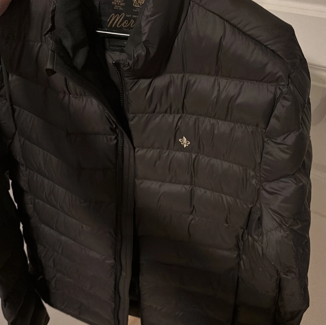 Mörkgrön pufferjacka från Morris. - 2