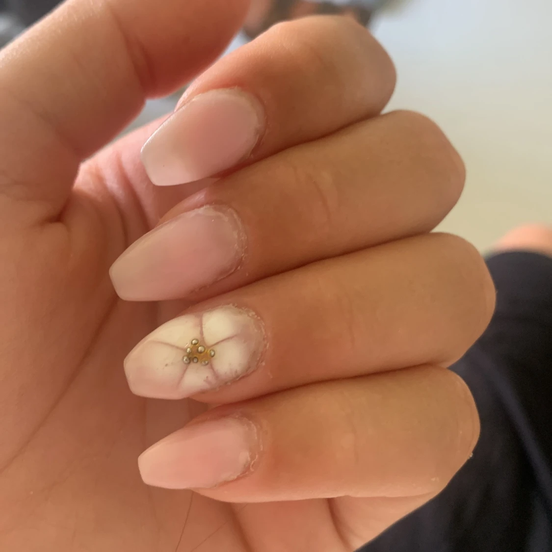 Kom å gör naglar hos mig