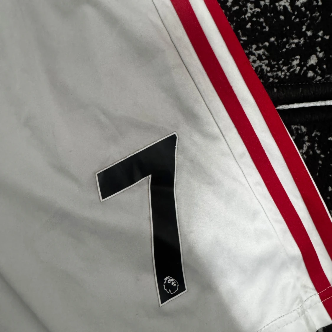 Manchester United vita fotbollsshorts - 2