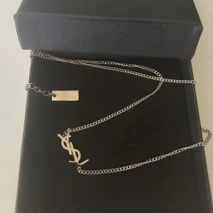 Halsband  - Halsband I rostfritt stål 