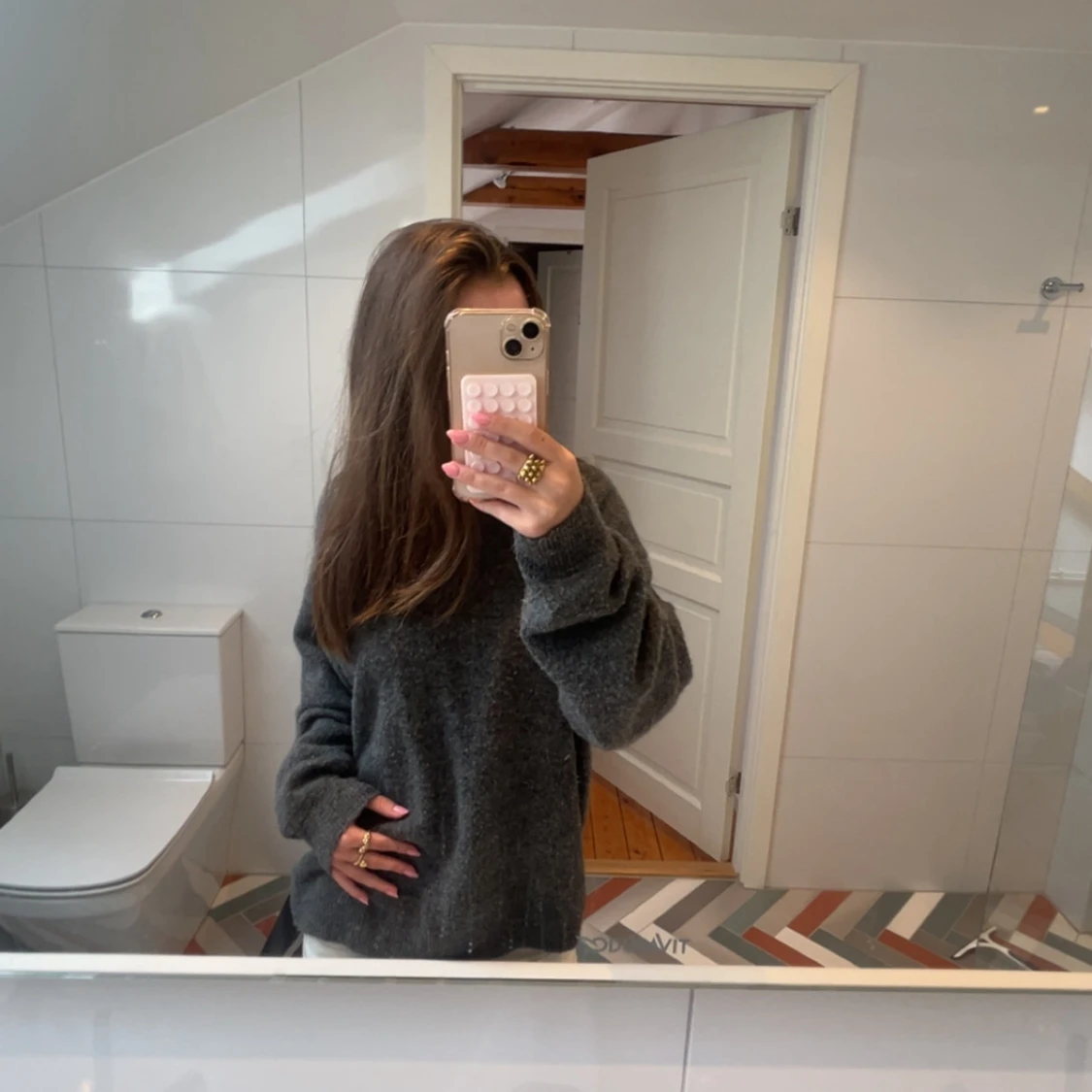 Mörkgrå oversized stickad tröja