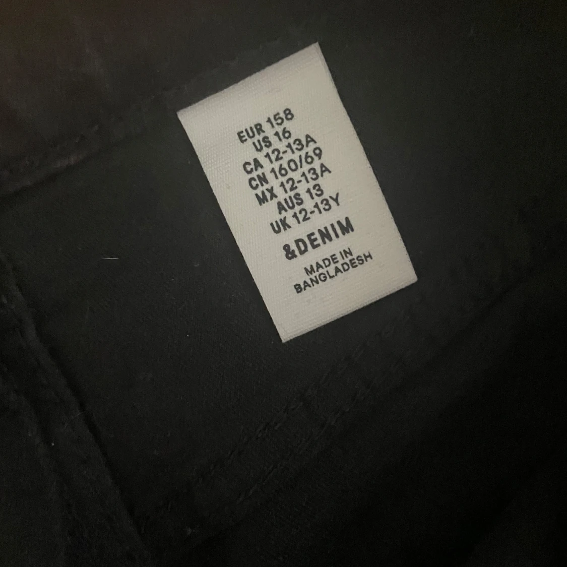 Svarta jeansshorts från &Denim - 1