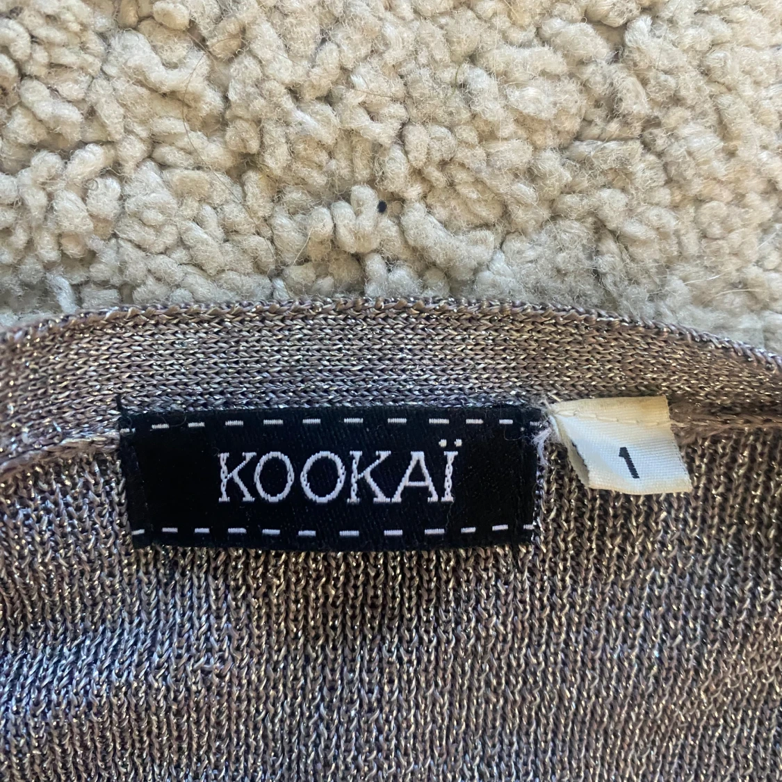 Glittrig grå kofta från Kookai - 2