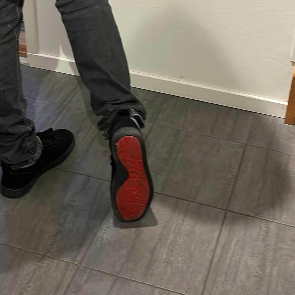 Svarta Christian Loubotuins - 3